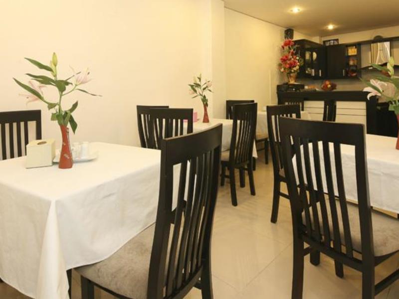 See You At Lily'S Hanoi Bagian luar foto