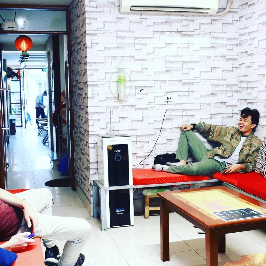 See You At Lily'S Hanoi Bagian luar foto